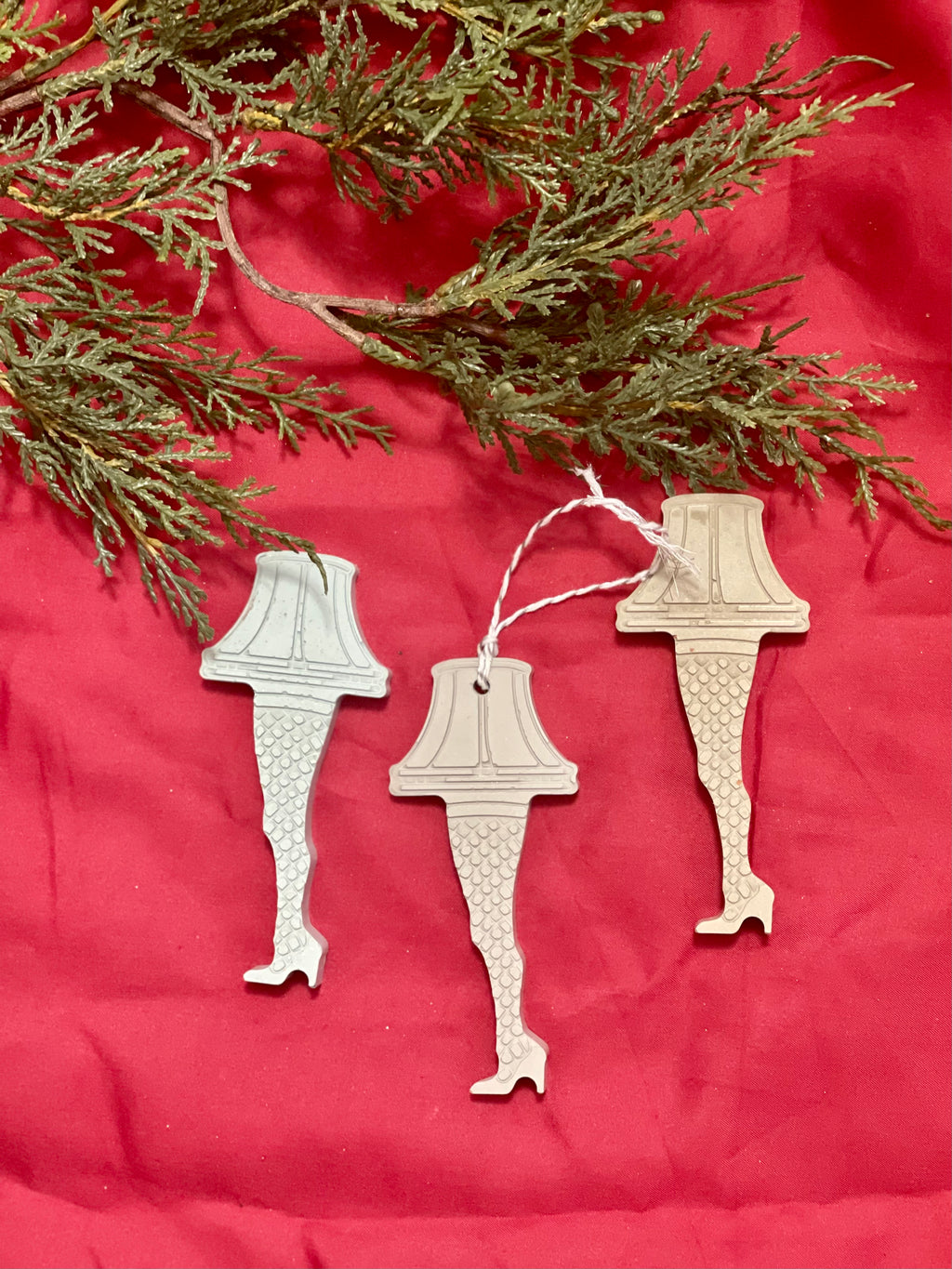 Leg lamp ornament