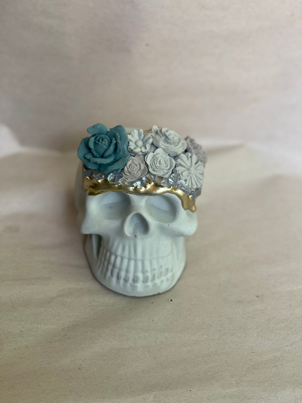Fancy Bones white