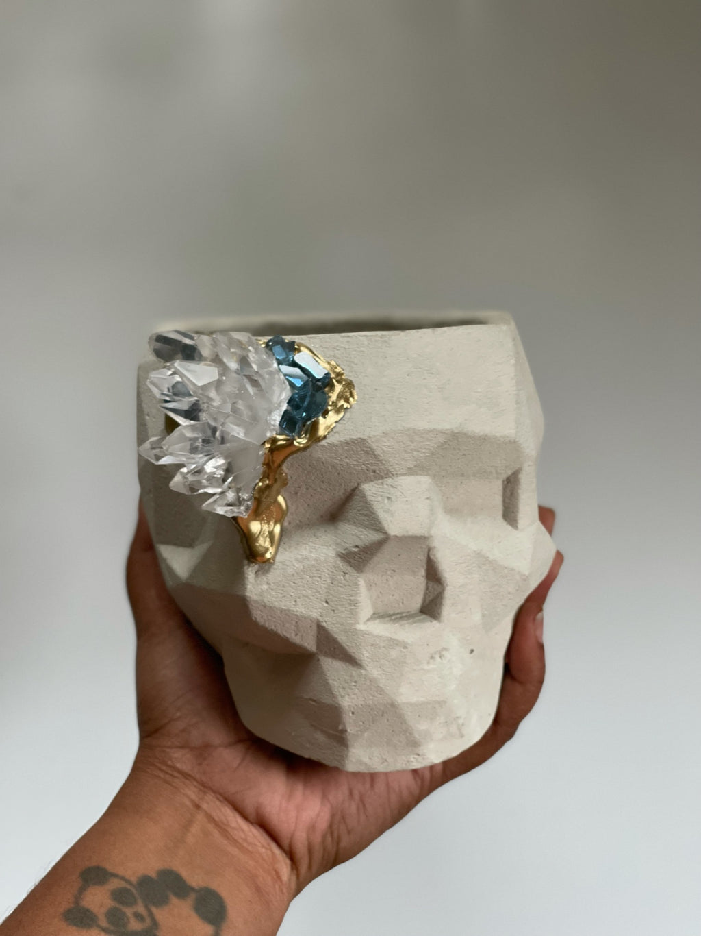 Stone White Victor Skull Geode Planter