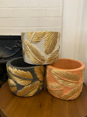 Feathers Planter