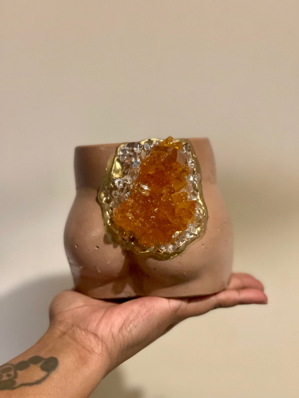 Brown geode booty