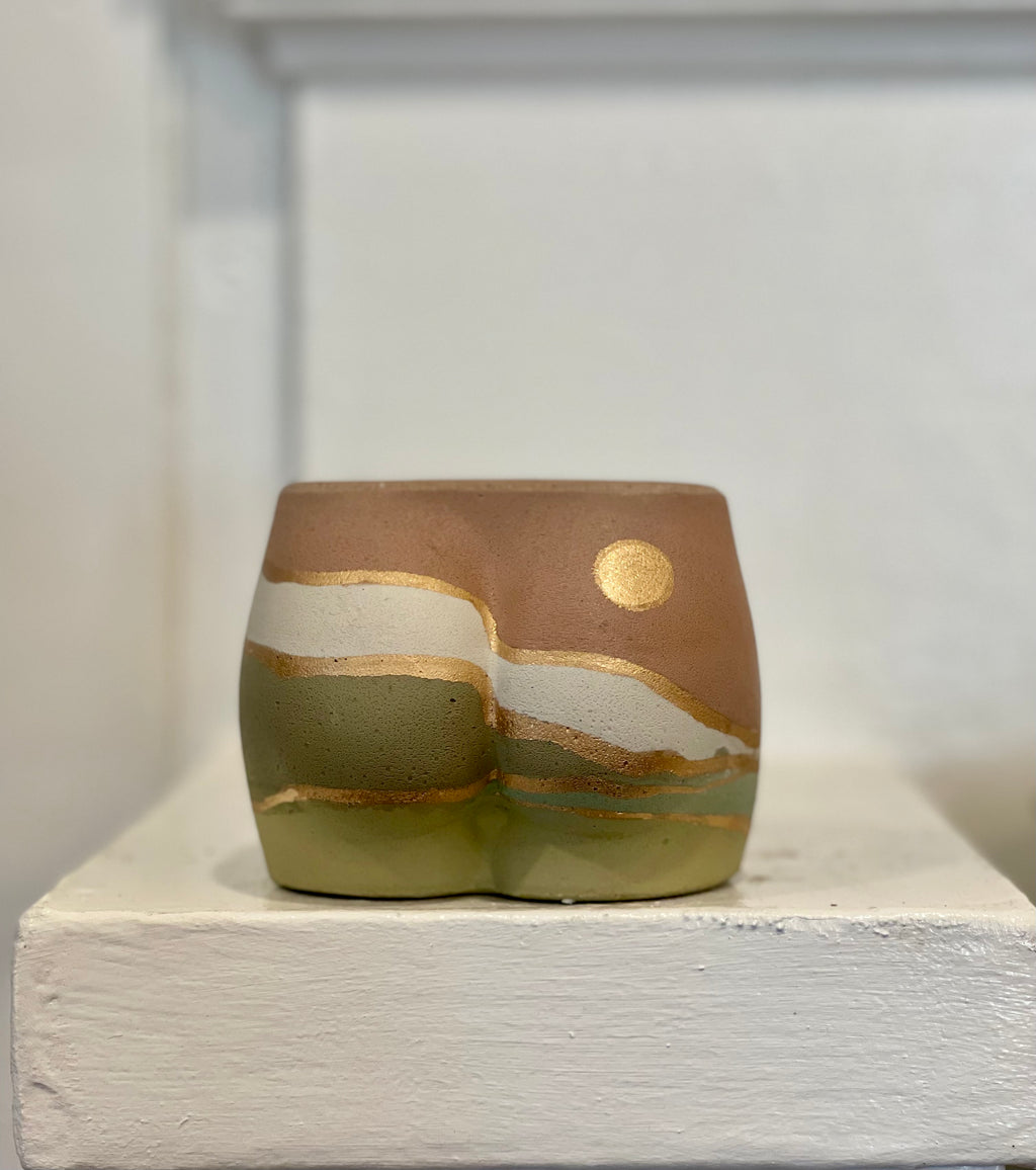 Moon Mini butt -  brown, white, and layers of green
